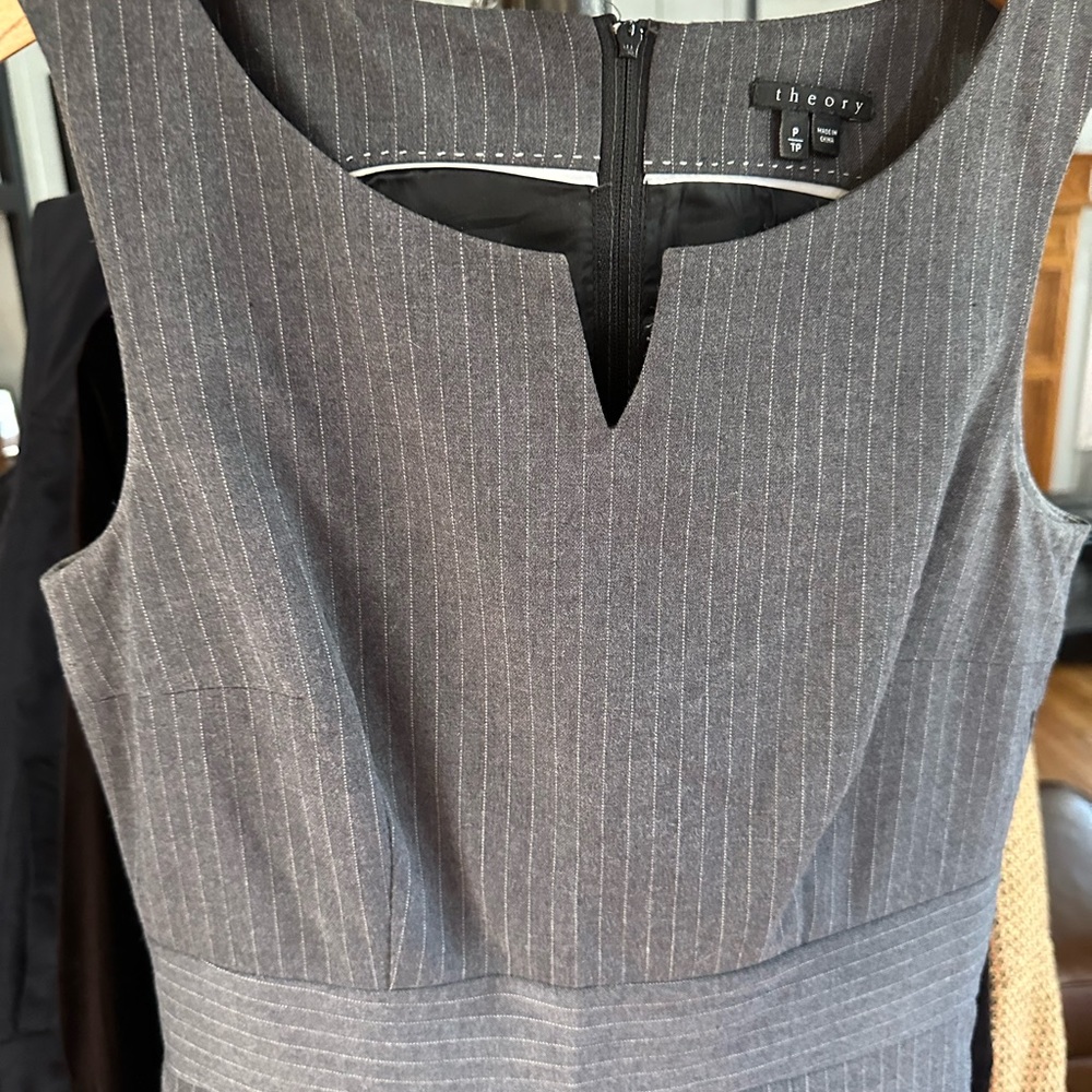 Theory Dress - Picture 2 of 3